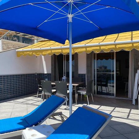 Billy'S Beachfront Apartment With Pool Access Puerto De Mogan Zewnętrze zdjęcie
